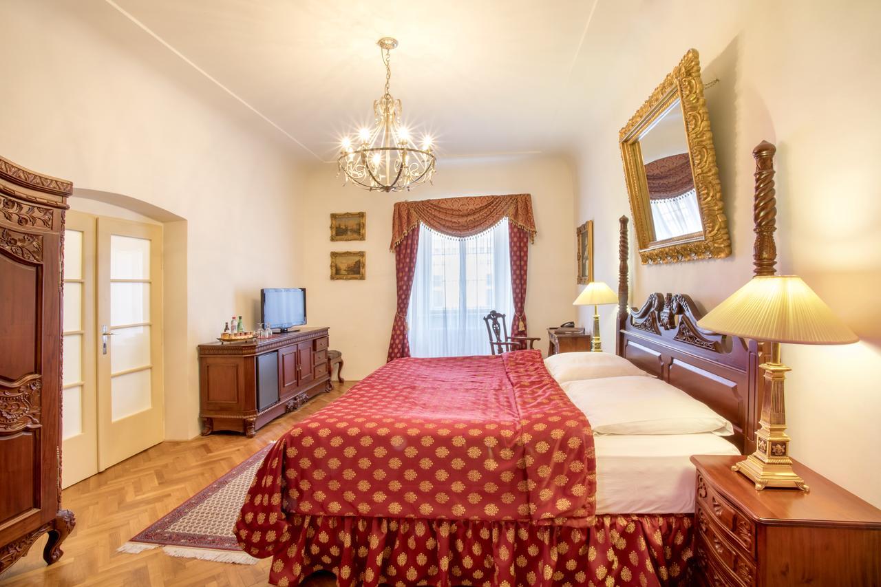 By Bhg 4* Prague
